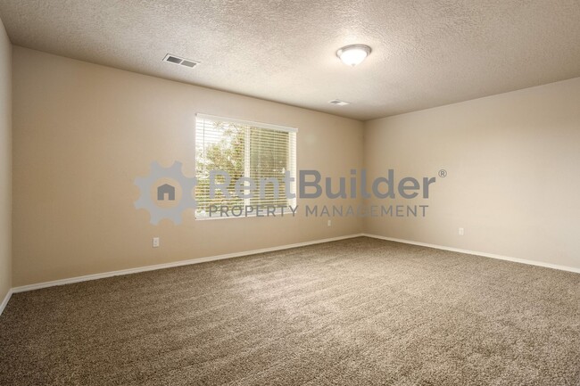 Building Photo - LEASE PENDING – PLEASE APPLY AT YOUR OWN D...