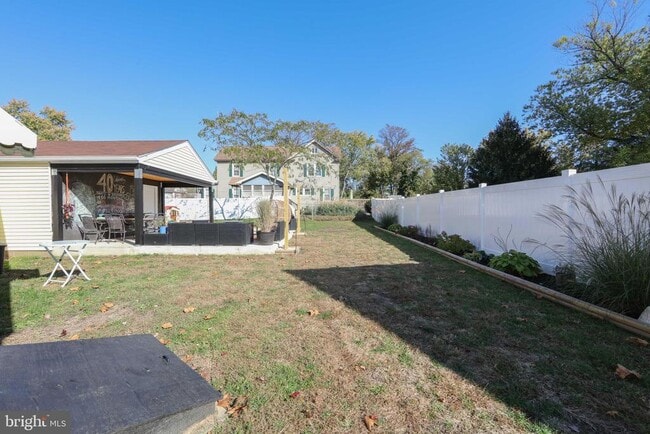 Building Photo - 521 5th Ave