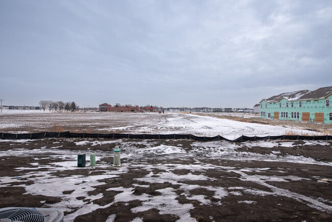 Building Photo - 15139 S Hepworth Pl