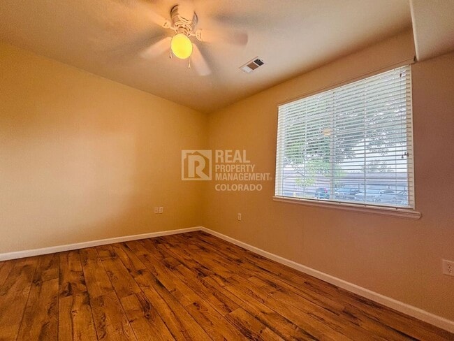 Building Photo - 10341 W Girton Dr