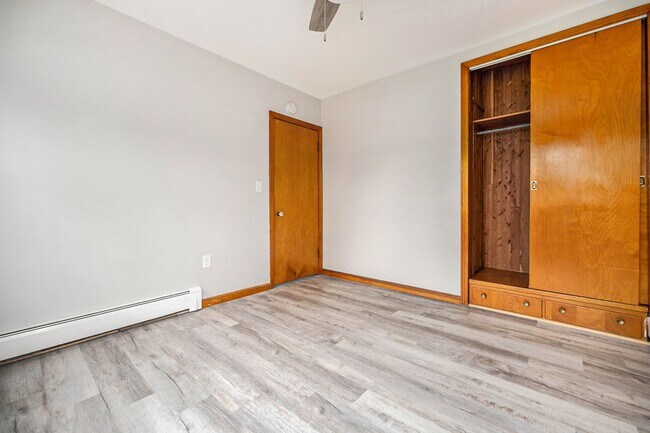 Building Photo - Charming, remodeled 2-Bed/1-Bath  ranch style home- $1499