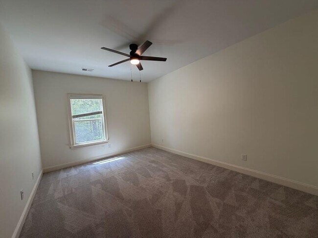 Building Photo - 4805 Carriage Bridge Ln