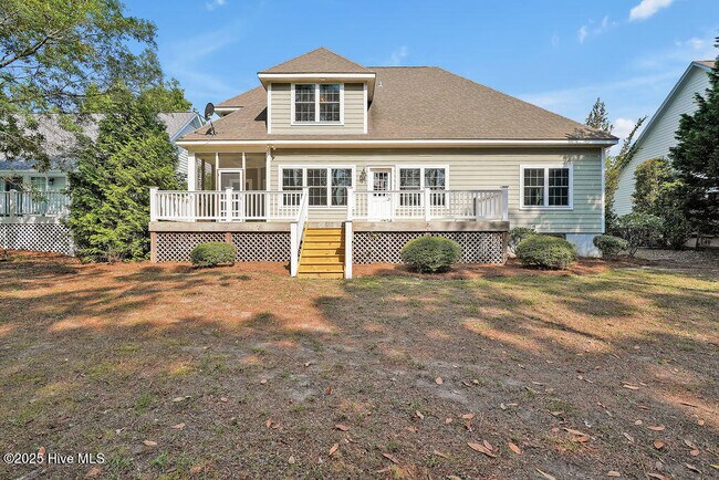 Building Photo - 3185 Wexford Way