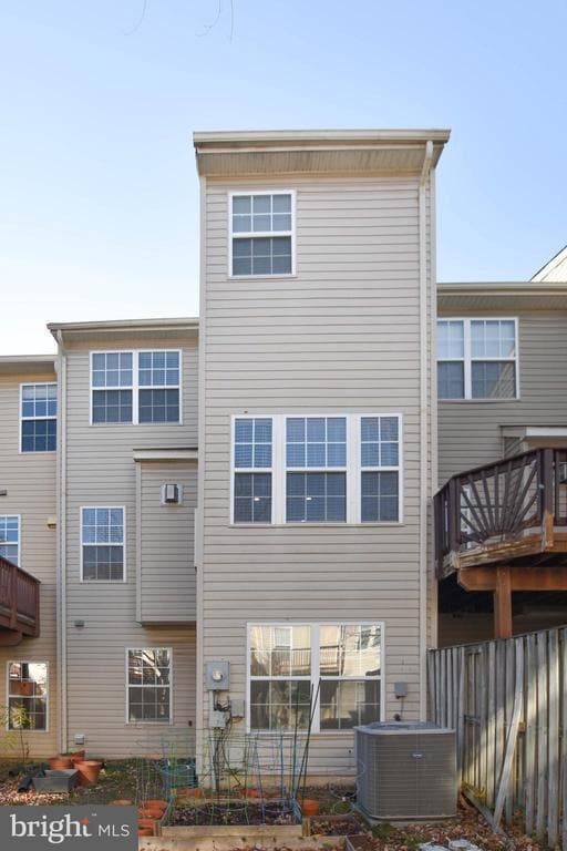 Building Photo - 2457 Rolling Plains Dr