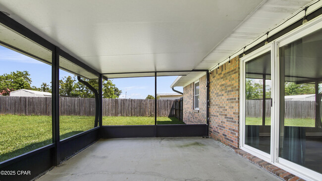 Building Photo - 1430 Tina Ave