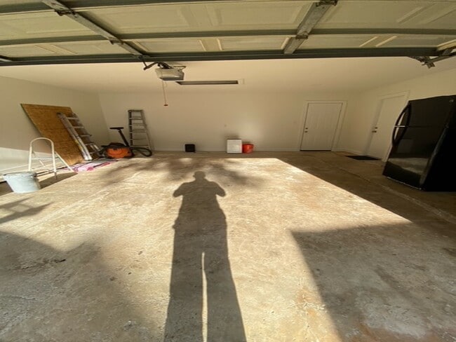 Building Photo - 12803 Cloverwood Dr
