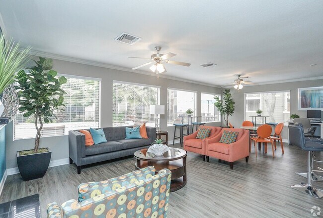 Building Photo - 10250 Lands End Dr