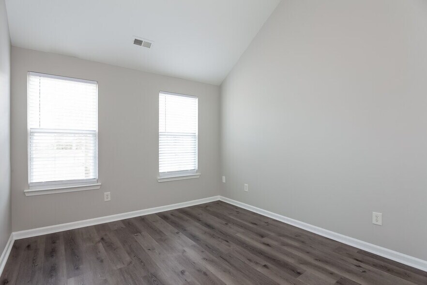 Building Photo - 929 Grass Hollow Ct