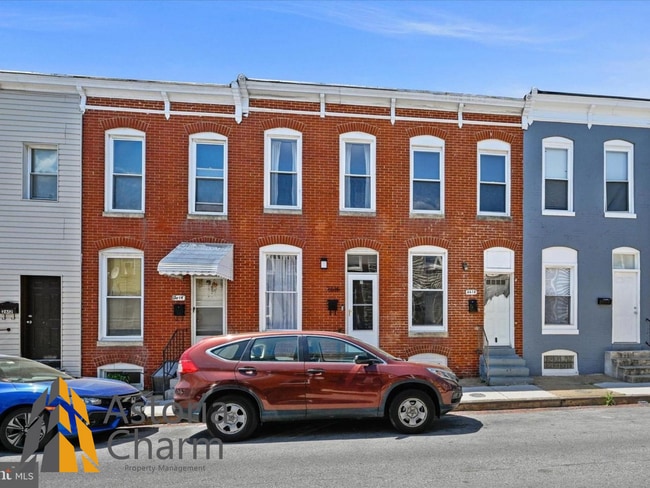 Building Photo - Beautifully Renovated 2-Bed, 1-Bath with P...