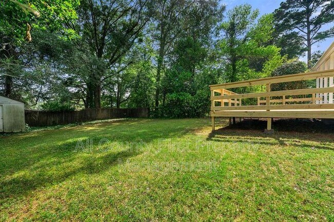 Building Photo - 2461 Fontaine Cir