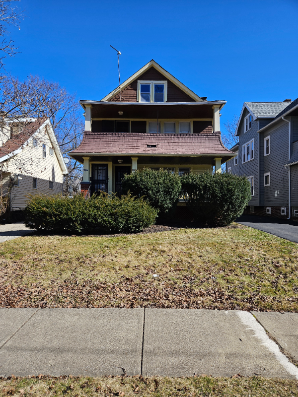 Building Photo - 3525 E 135th St