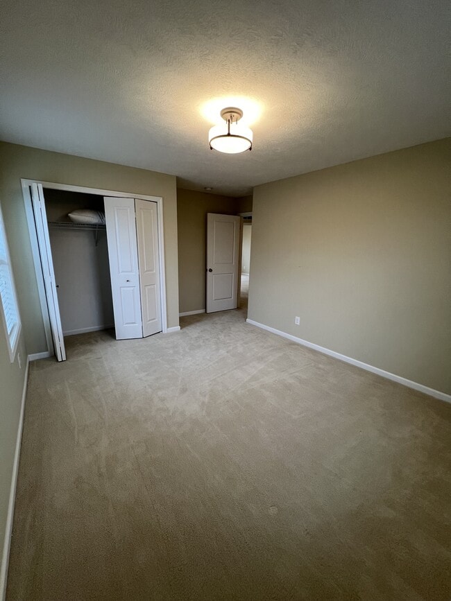 Building Photo - 2738 Kittansett Dr