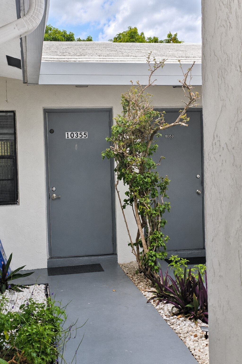 Building Photo - 10355 NW 35th St