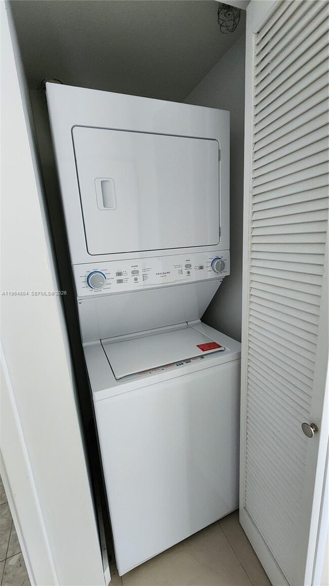 Building Photo - 185 SW 7th St