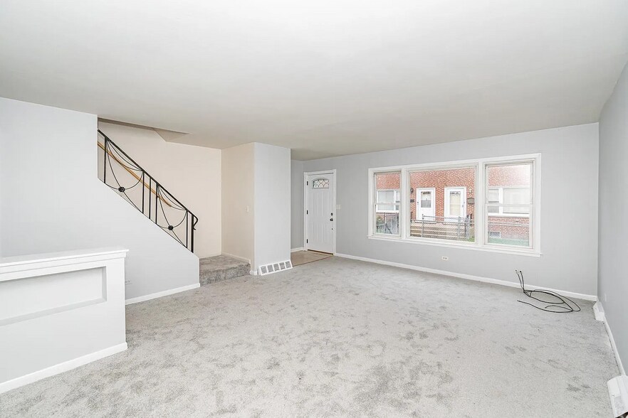 Building Photo - 9543 Sumac Rd