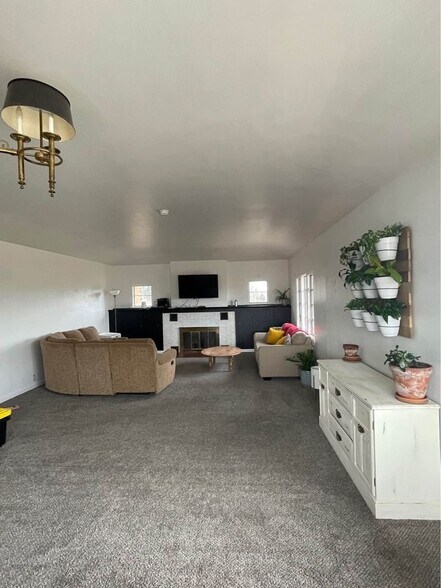 Building Photo - 148 Eagle Fjord Rd