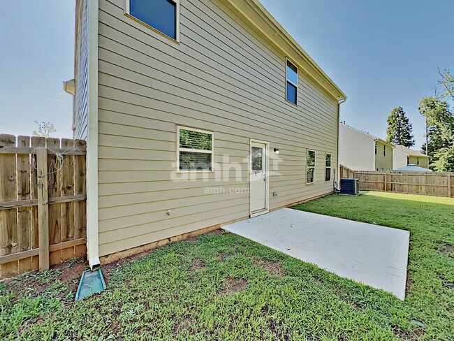 Building Photo - 3061 Avondale Blvd SE