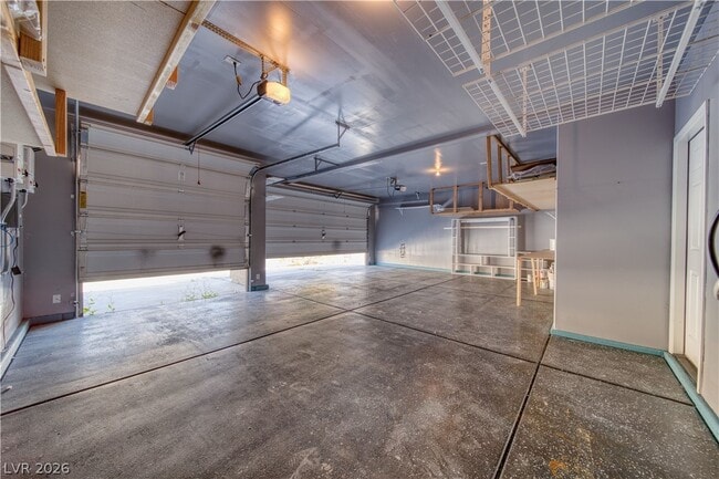 Building Photo - 3821 E Weld Ave