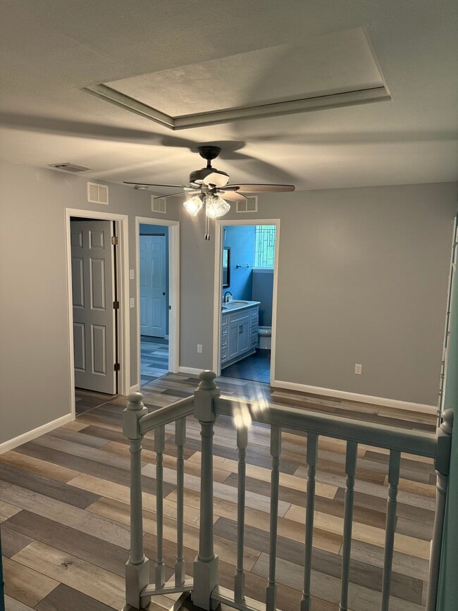 Building Photo - 602 8th St