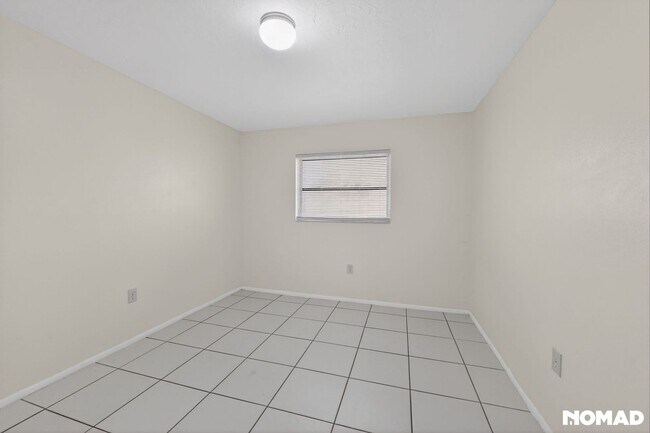 Building Photo - 253 Glenwood Ave