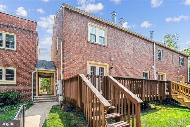 Building Photo - 4934 Bradley Blvd