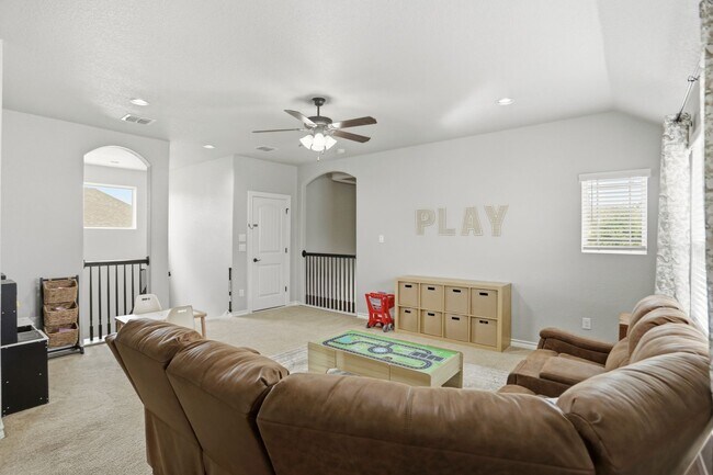 Building Photo - 8822 Kallison Arbor