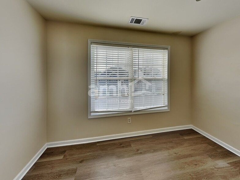 Building Photo - 1172 Cumberland Creek Way SW