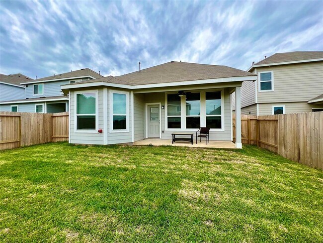 Building Photo - 14044 Paddlefish Dr