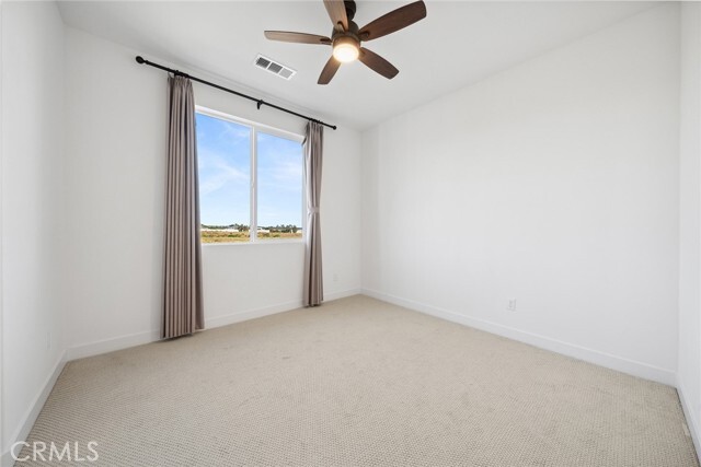 Building Photo - 185 Sentosa