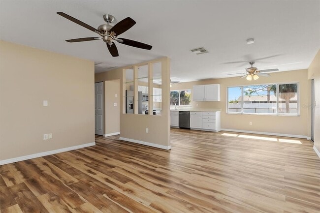 Building Photo - 18019 Avonsdale Cir