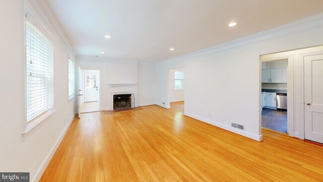 Building Photo - 11 Indian Spring Dr
