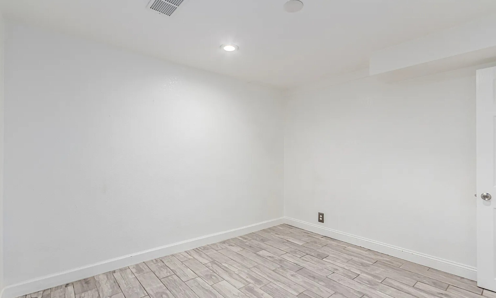 Primary bedroom - 1173 Dayton St