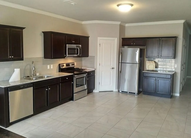 Building Photo - 3 Bedroom Townhome for Lease Rogers, AR! *...