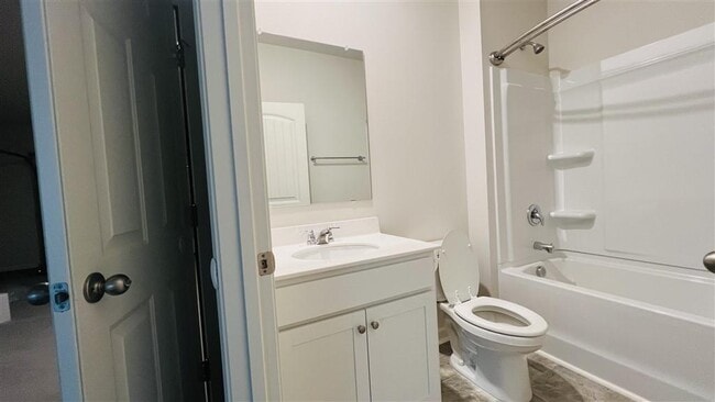 Building Photo - 817 HighGrove Wy