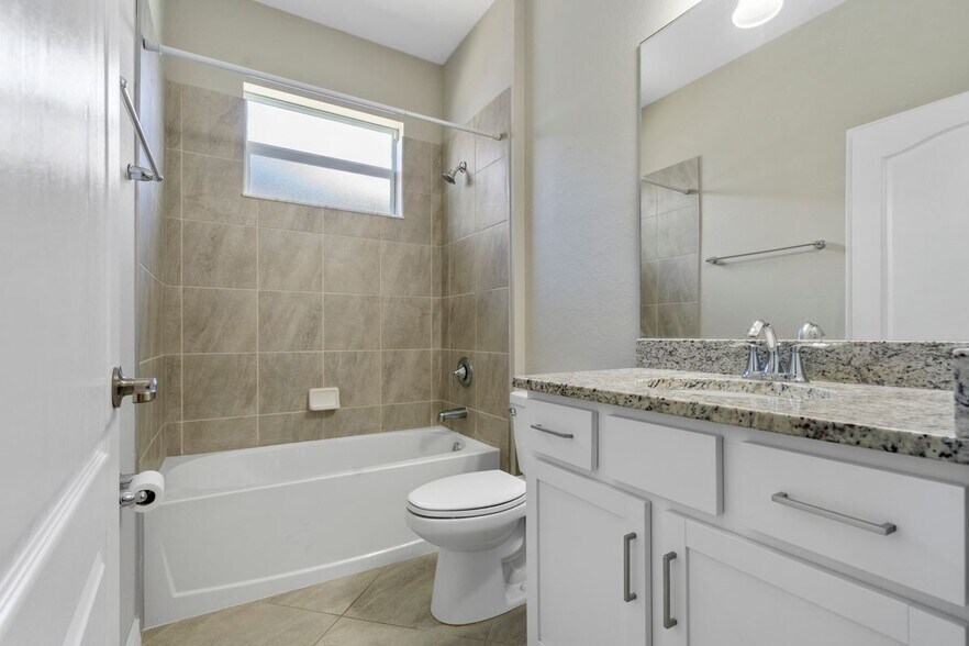 Building Photo - 4264 Lemongrass Dr