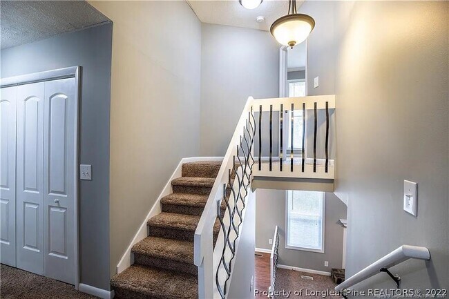 Building Photo - 7066 Pantego Dr