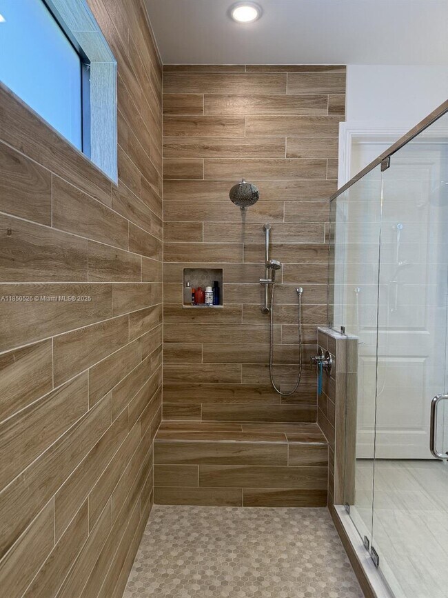 Building Photo - 12150 Bastille Cir S