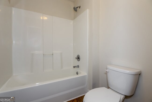 Building Photo - 3563 Walking Stick Way NE