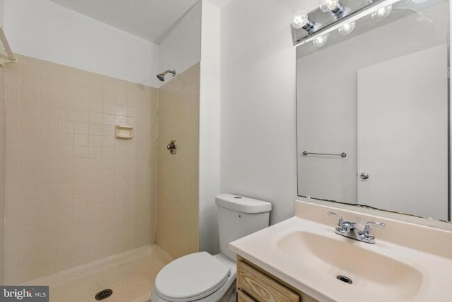 Building Photo - 6911 Cipriano Woods Ct