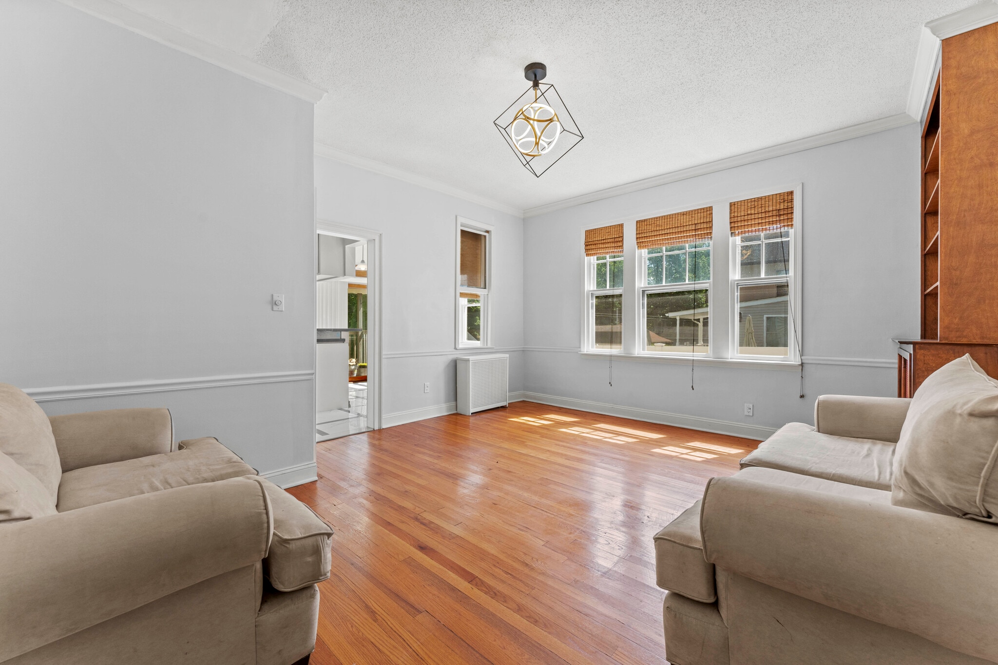 Building Photo - 210 Raymond Rd