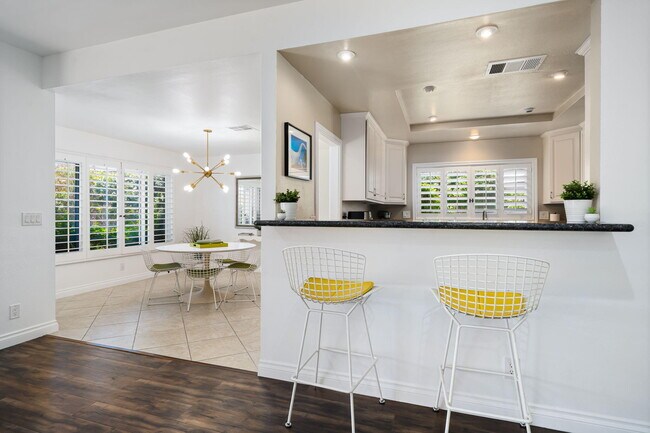 Building Photo - 78483 Cll Huerta