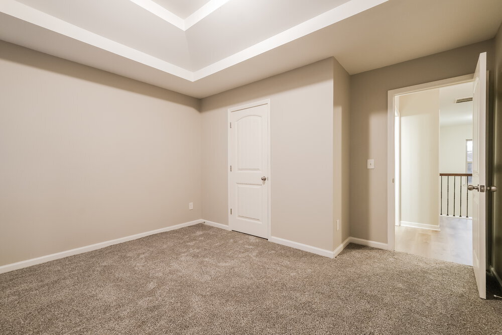 Building Photo - 559 Dahlia Dr