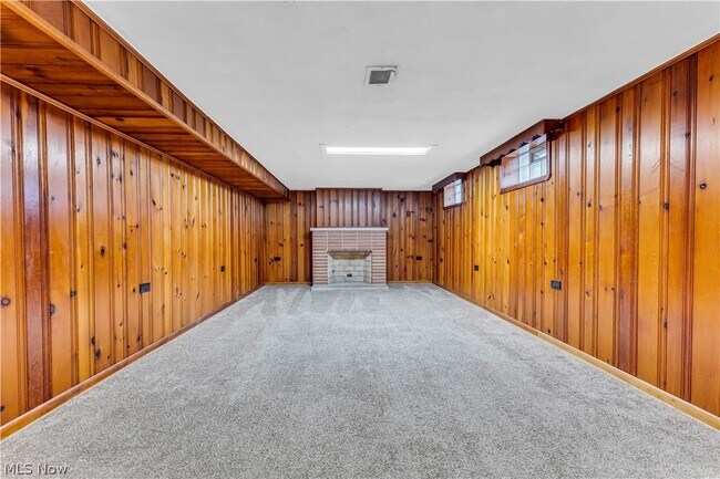 Building Photo - 4706 Dawnshire Ave