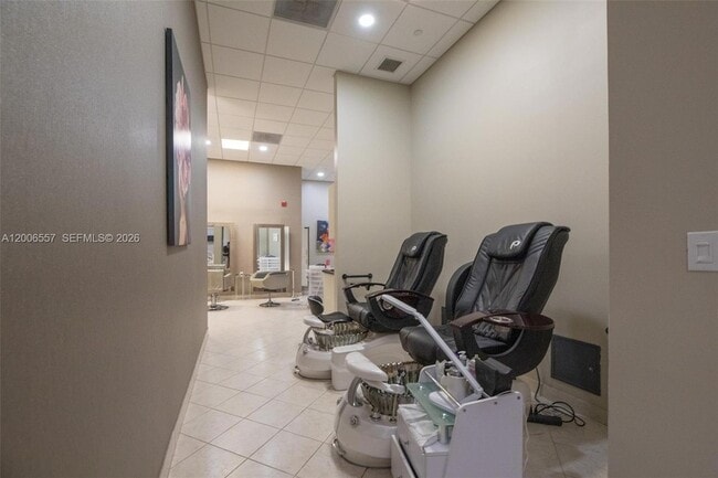 Building Photo - 16101 Emerald Estates Dr