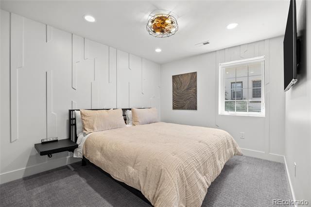 Building Photo - 550 S Franklin St