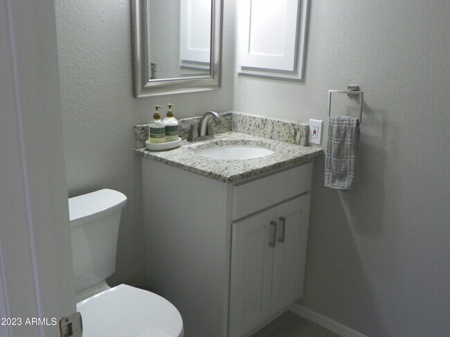 Building Photo - 4926 N 74th St