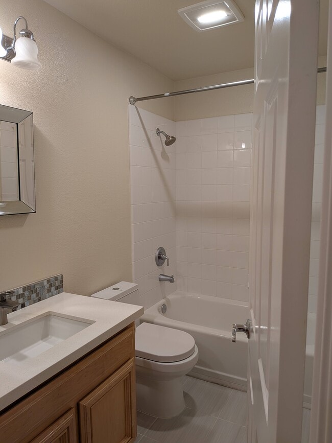 Building Photo - 3980 Avignon Ln