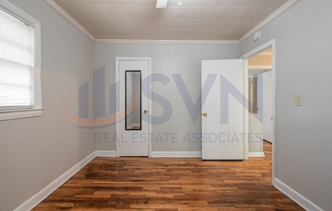 Building Photo - Coming Soon! Lovely home with Hardwood Floors!