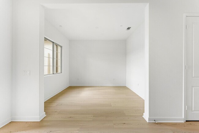 Building Photo - 73774 Mojave Desert Dr