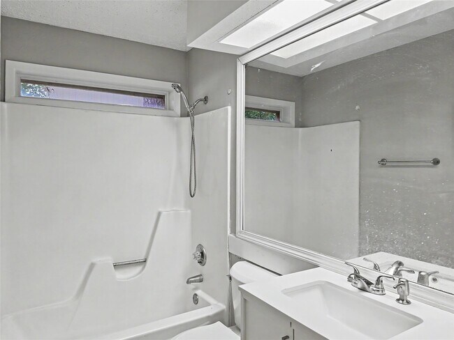 Building Photo - 7410 Songwind Ln